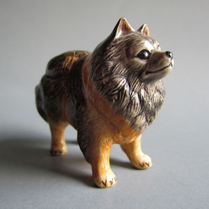 German Spitz Dog Miniature Ceramic Animal Figurine Small Statue Collectible Dog Porcelain Figurines Collectible Décor Gift figures