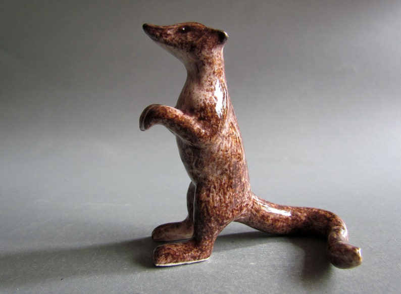 CHOOSE Meerkat brown raccoon ceramic porcelain animal figurine miniature statue collectible figure rainforest gifts crafts zoo delft blue C