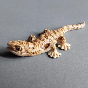 Ceramic Gecko Figurine: Brown Porcelain Lizard Statue