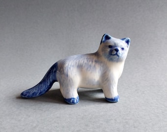 Hand-Painted Blue Point Cat Figurine Ceramic Art - Miniature Desk Pet Decor