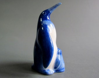 Penguin Animal Miniature Ceramic Animal Figurine Statue Porcelain Figurine Collectible Décor Bird Ocean Delft Animal Figurines Blue White DB