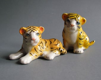 Miniature Ceramic Figurine Porcelain Animal Small Stute Tiger Collectible Gifts Wild Animal Desk Decoration Yellow Black
