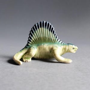 Tiny Dinosaur Miniature Ceramic Animal Figurine Figurine Statue  Jurassic World Green Dimetrodon Dino Ornament Collectible Decor Gifts