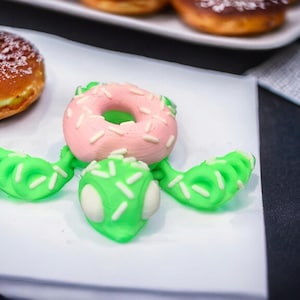 3D Printed Doughnut Turtle: Articulated Fidget Toy