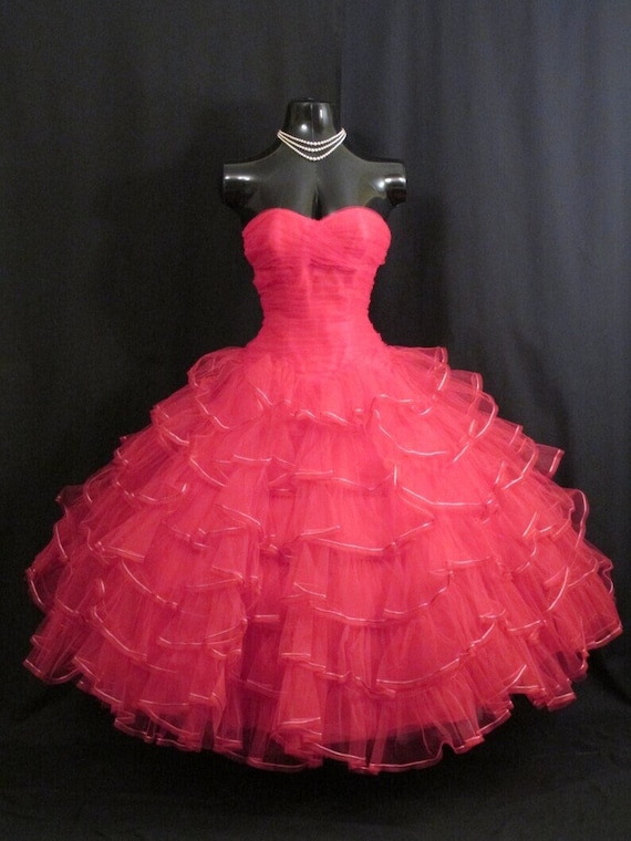 fitted lace wedding dress Strapless Fuchsia Pleated Tiered Tulle Prom Dress with Slit – FancyVestido main image 0