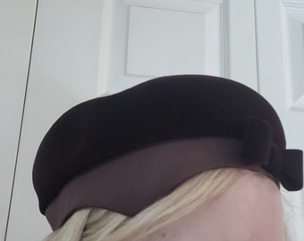 Christian Dior Brown Fur Vintage Ladies Hat W/ Hat Box - Etsy display picture 3