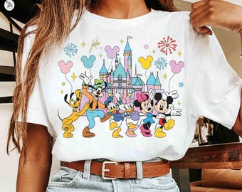 Disney Mickey en vrienden ballonnen shirt, Disney Magical Kingdom, familie, Disney shirt, Disney 2026 reis, Disneyland, kleurrijk Disney shirt