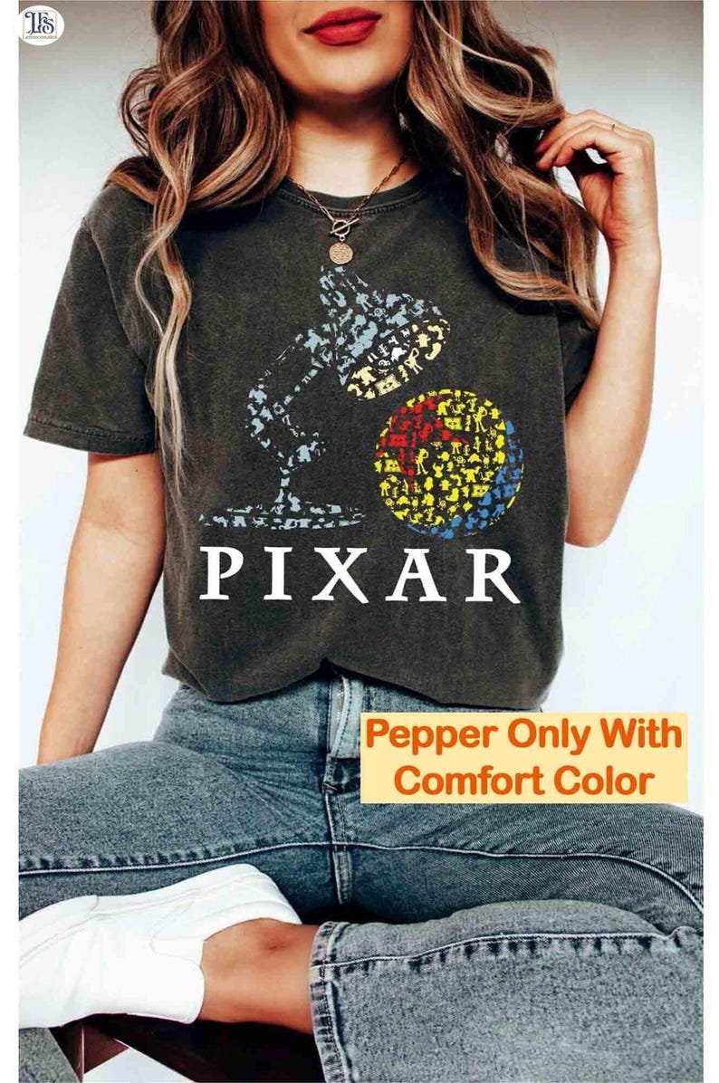 Disney Pixar-logotyp T-shirt, Disneyland Resort-familjeresa, Toy Story Land-t-shirt, Monster Inc., Inside Out, Pixar Fest Pals Playtime Party 2026 bild 3