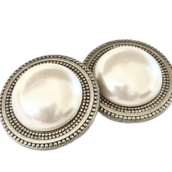 Cream PEARL Low Dome Magnebutton Set