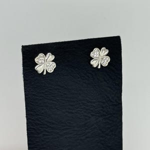 4 Leaf Clover Stud Earring - Dainty - Hypoallergenic Stud Earrings - Best gift for her 925 Sterling Silver