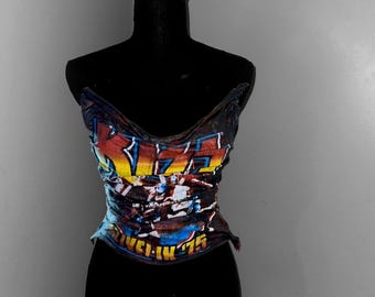 Wet Look Frozen Corset - GRAPHIC TEE