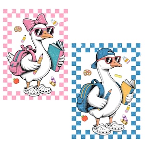 Może przedstawiać: Dwie ilustracje gęsi gotowych do szkoły. Jedna gęś nosi różową kokardę, okulary przeciwsłoneczne i plecak, trzymając ołówek i książkę. Druga gęś nosi niebieską czapkę, okulary przeciwsłoneczne i plecak, trzymając ołówek i książkę. Obie noszą Crocs.