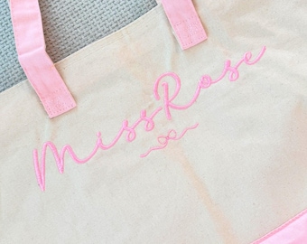 Custom Tote Bag, Bridesmaid Gifts Tote Bag, Embroidered Canvas Tote Bag with Initials, Bridal Shower, Personalized Gifts, Bachelorette Gifts
