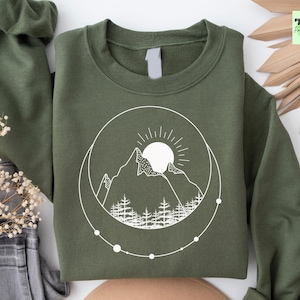 Outsider Sweatshirt, Outsider Life, Mountain Sweatshirt, Nature Shirt, Outdoor Enthusiast Sweatshirt, Hiking Shirt, Trendy Outsider Tee