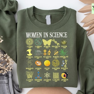 Vintage Woman In Science Sweatshirt, Science Shirt, Aesthetic Hoodie, Scientist Sweatshirts, Girl Scientist Hoodie, Gift for Scientist