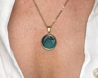Ocean Veil Pendant – One-of-a-Kind Resin Necklace in Deep Blue, Turquoise & White