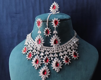 Robijnrode chokerketting met zirkonia: Amerikaanse diamanten Indiase sieraden