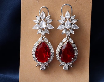 Brincos de rubi com zircônia cúbica: brincos de cristal vermelho com ródio e prata