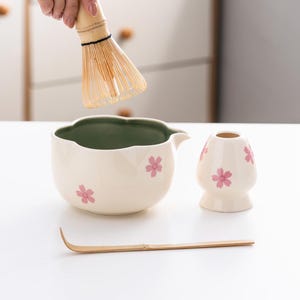 Original Cherry Blossom Ceramic Matcha Bowl Set, Bamboo Whisk and Chasen Holder, Beige Matcha Gift Set 500ml