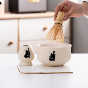 Hand-painted Black Cat Matcha Bowl with Bamboo Whisk and Chasen Holder Beige Matcha Tea Ceremony Set 450ml