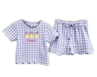 Conjunto corto de cuadros morados con borde festoneado para niñas / Diseño de limones y lazo bordados / Conjunto de verano personalizado para niñas pequeñas