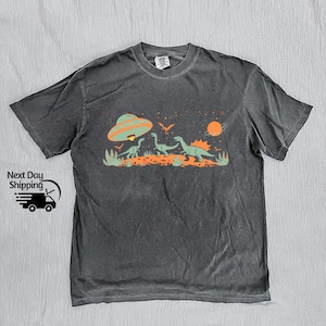 Retro UFO Alien Abduction Dinosaur Shirt, Vintage Dinosaur Lovers T-Shirt, Teenagers Gift Tee, Weird Dinosaurs Tee
