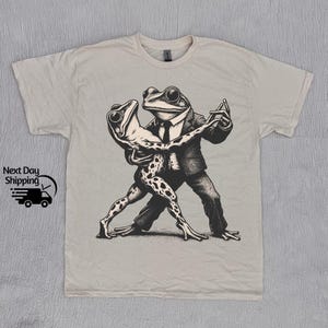 Retro Dancing Frogs 90s Graphic Shirt, Vintage Frogs Tshirt, Vintage Washed Shirt, Retro Distressed Shirt, Cute Teenagers Gift, Retro Lover