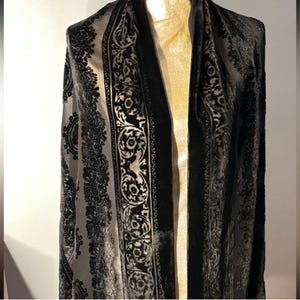 New without tags Extra Large BLACK Mandala Print Velvet Burnout Scarf/Wrap