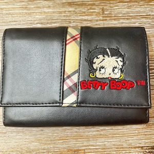 Nueva cartera vintage Betty Boop negra de tres pliegues para mujer, sin usar, con estampado de cuadros Burberry