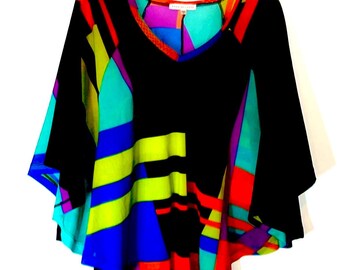 Annalee + Hope Poncho Cape Size Medium Batwing Sleeves Abstract Color Block