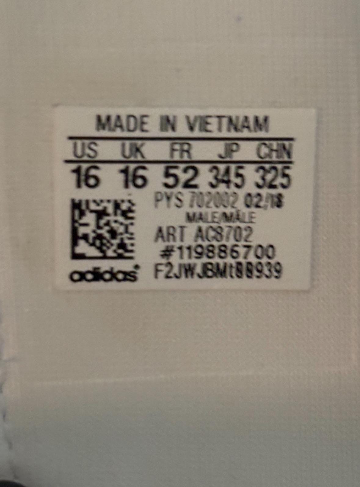 adidas gazelle silver green womens Unisex adidas Originals Adilette 22 Slides main image 1