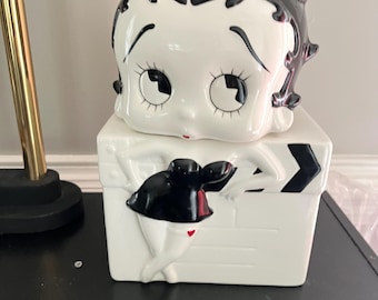 Betty Boop Ceramic Cookie Jar by Benjamin Medwin Inc New York 1995 Black White