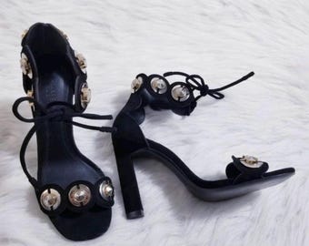 Designer Beauties Mercedes Castillo Lyris Black Sandal Heels Retro Circular Gold Silver Studs Size 6.5