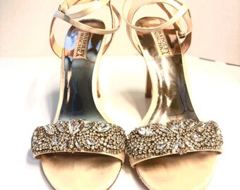 Badgley Mischka Crystal Heeled Shoes Size 8.5