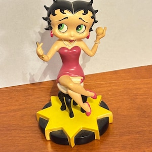 Vintage 1996 Betty Boop &#39;All Dolled Up&#39; Collector Danbury Mint Figurine