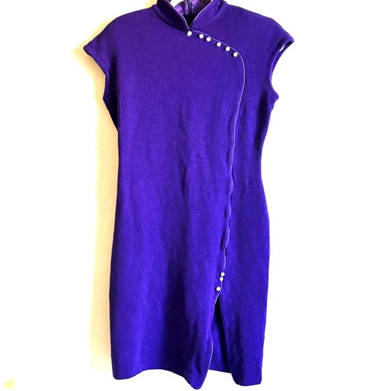 St. John by Marie Gray Purple Santana Knit Dress Jeweled Faux Buttons Size 8