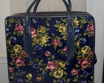 1960年代のヴィンテージ トレインケース、旅行バッグ スーツケース 花柄キー＆ロック ブルー ピンク グリーン ローズ