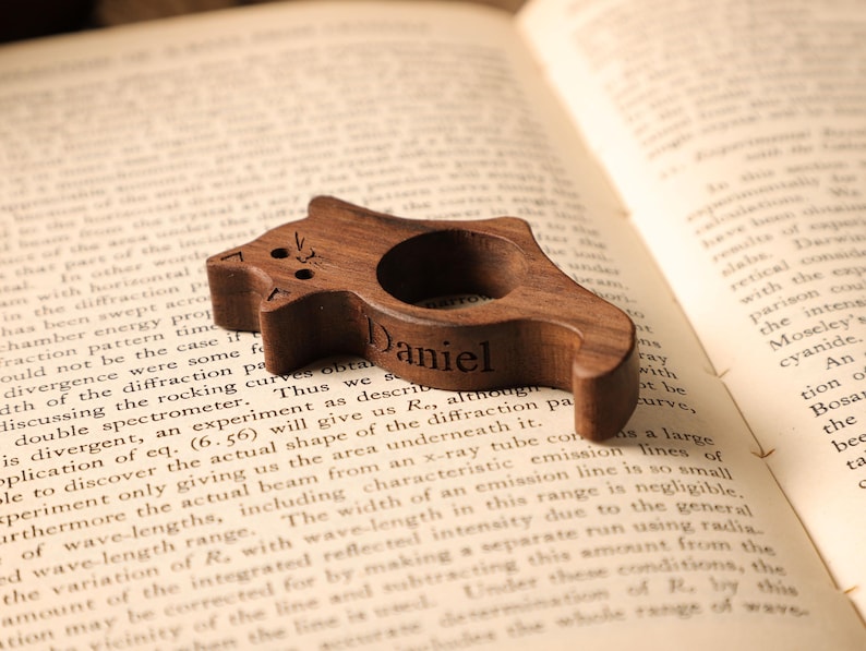 Personalized Wooden Book Page Holder,Book Accessories,Cute Kitten Book Page Holder,Birthday Gift, Book Lover Gift,Wooden Thumb Page Holder image 5
