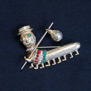 JEANNE Vintage Gold Metal and Rhinestone Centipede Hobo Pin
