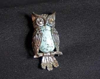 BEAU Sterling Silver Owl Pin with Lt Blue Marbled Stone