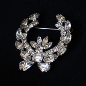 WEISS Clear Rhinestone Vintage Laurel Brooch