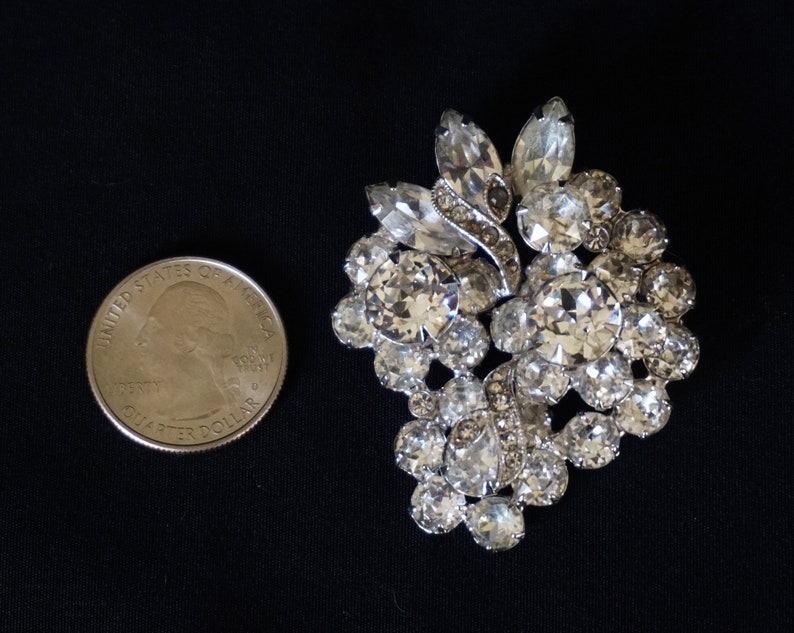 EISENBERG ICE Beautiful Vintage Brooch with Clusters of Clear and Smoky Rhinestones image 6