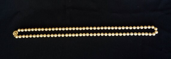 TRIFARI Beautiful Strand of Vintage Faux Pearls w… - image 10