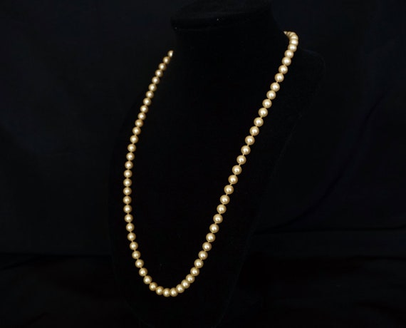 TRIFARI Beautiful Strand of Vintage Faux Pearls w… - image 6