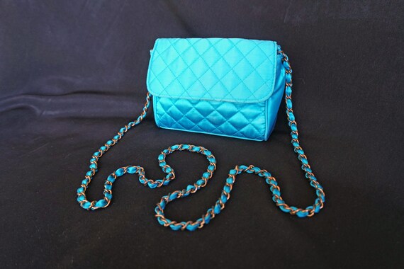 LA ROYALE Vintage Satiny Turquoise Quilted Purse … - image 1