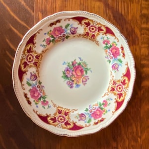 Rare Vintage Royal Swan Fine China Plate – RSN4 Floral Scrolls & 22kt Gold Trim – 1940s English – 18cm - Wall Plate- Country Cottage Decor
