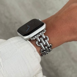 Silver Apple Watch Band, iWatch loop strap 45mm 44mm 42mm 41mm 40mm 38mm, Luxury Women Metal Bracelet, Apple Watch 10 loop armband gift