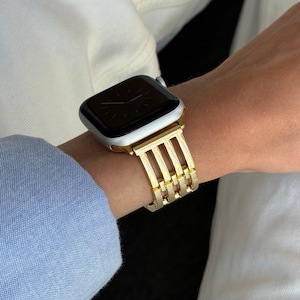 Gold Apple Watch Band, iWatch strap 45mm 44mm 42mm 41mm 40mm 38mm 49mm, Luxury Women Metal Bracelet, Apple Watch 7 8 9 10 Apple armband gift