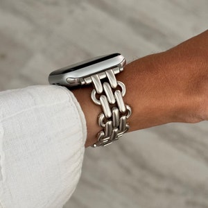 Starlight Stainless Steel Apple Watch Band: Metal Link Bracelet