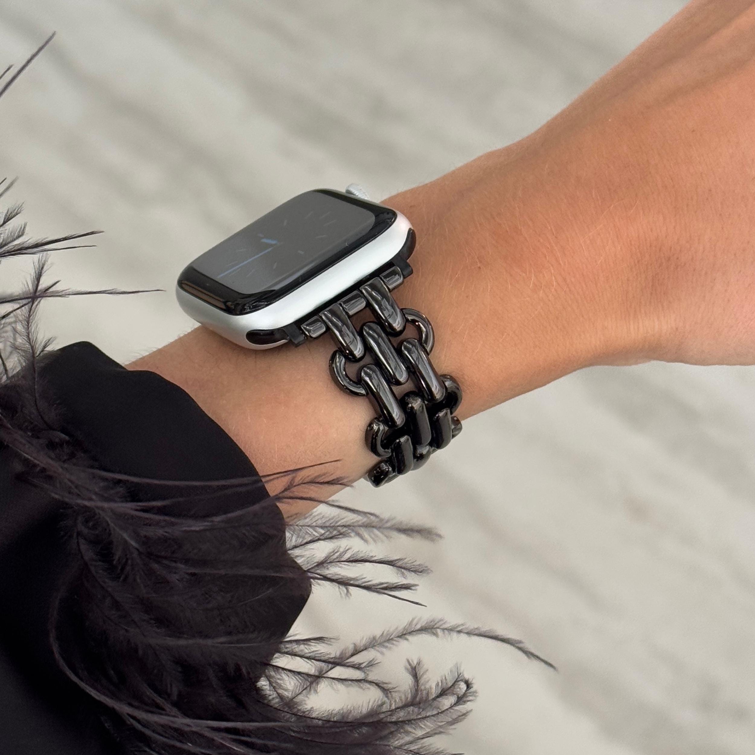 ゴールドのApple Watchバンド：ステンレススチール製リンク 